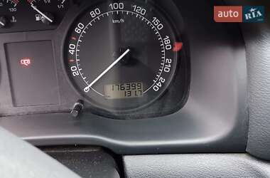 Лифтбек Skoda Octavia 2009 в 