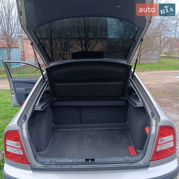 Ліфтбек Skoda Octavia 2009 в Кропивницькому