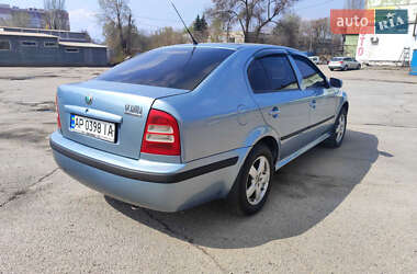 Ліфтбек Skoda Octavia 2002 в Запоріжжі