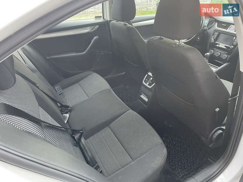 Лифтбек Skoda Octavia 2016 в Иршаве