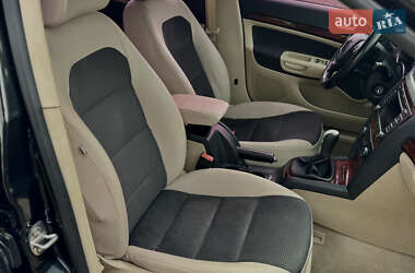 Лифтбек Skoda Octavia 2010 в 