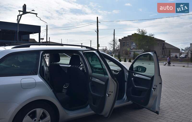 Универсал Skoda Octavia 2015 в Вознесенске