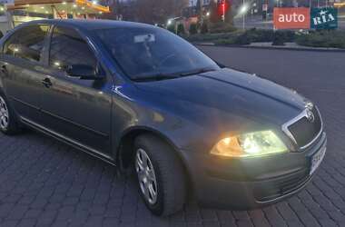 Лифтбек Skoda Octavia 2004 в 