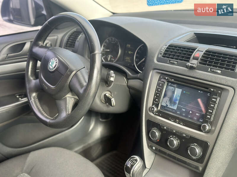 Ліфтбек Skoda Octavia 2011 в Брошневі-Облозі
