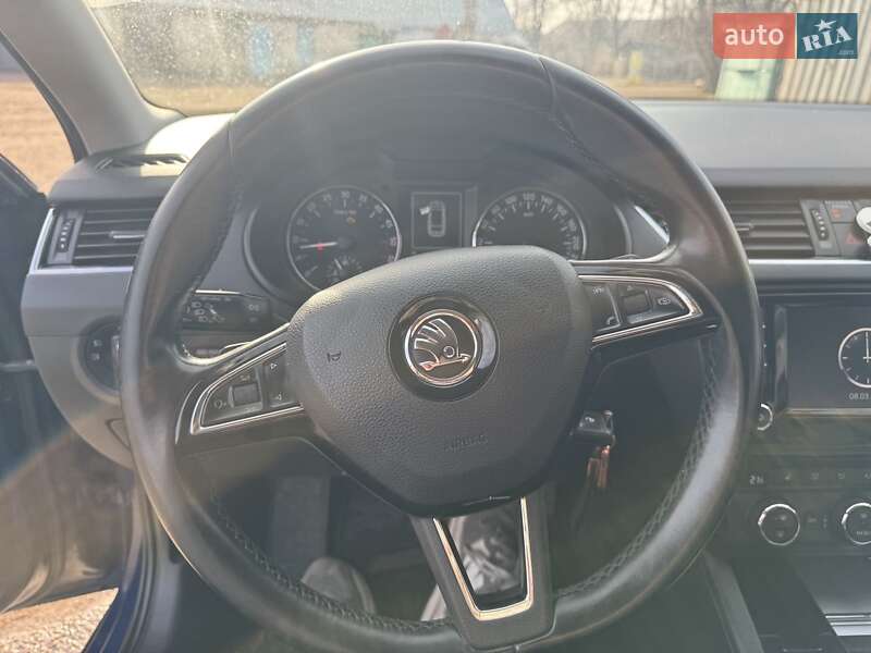 Універсал Skoda Octavia 2015 в Фастові