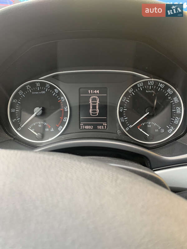Універсал Skoda Octavia 2009 в Звягелі