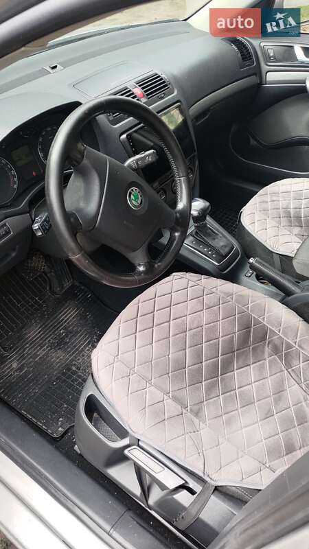 Ліфтбек Skoda Octavia 2008 в Запоріжжі