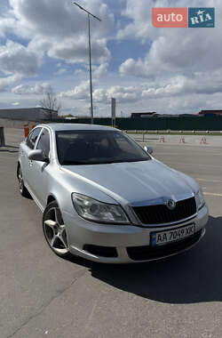 Лифтбек Skoda Octavia 2011 в 