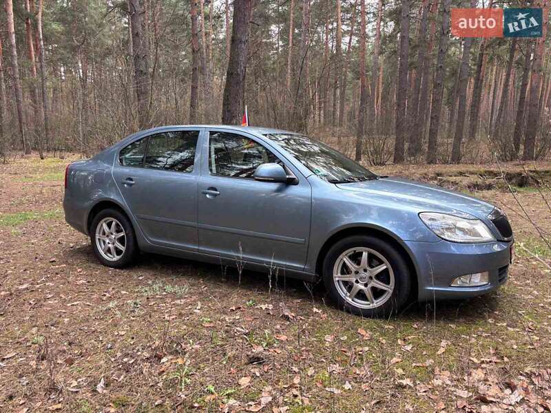 Лифтбек Skoda Octavia 2009 в 