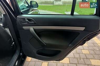 Универсал Skoda Octavia 2011 в 