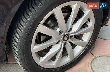 Универсал Skoda Octavia 2010 в 