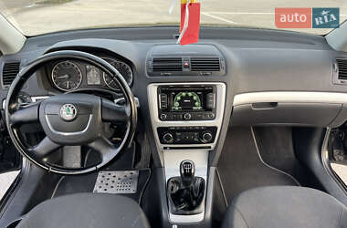 Універсал Skoda Octavia 2010 в 