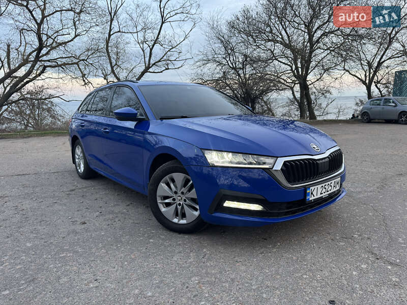 Універсал Skoda Octavia 2022 в Одесі