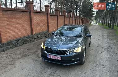 Универсал Skoda Octavia 2017 в Николаеве