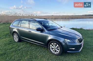 Універсал Skoda Octavia 2017 в Миколаєві