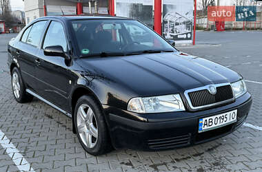 Лифтбек Skoda Octavia 2004 в 
