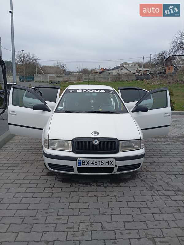 Лифтбек Skoda Octavia 2003 в 