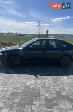 Лифтбек Skoda Octavia 2001 в 