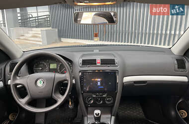 Лифтбек Skoda Octavia 2006 в 