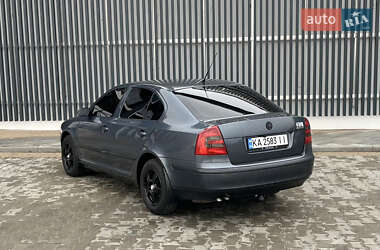 Лифтбек Skoda Octavia 2006 в 