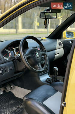 Лифтбек Skoda Octavia 2004 в 