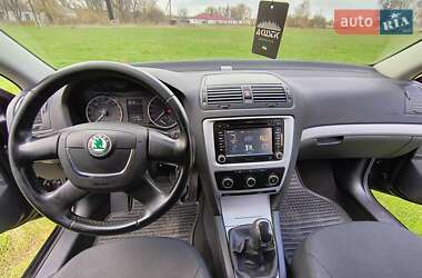 Универсал Skoda Octavia 2012 в 