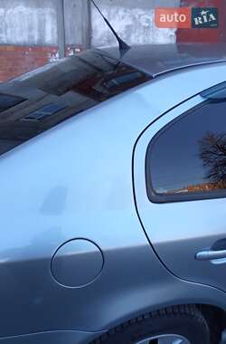 Лифтбек Skoda Octavia 2004 в 