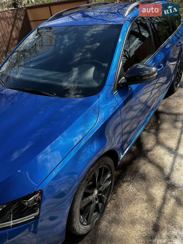 Универсал Skoda Octavia 2020 в Александрие
