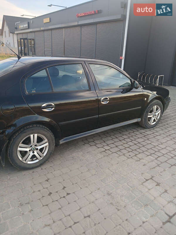 Ліфтбек Skoda Octavia 2003 в Львові