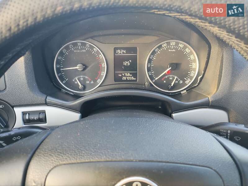 Универсал Skoda Octavia 2010 в Тячеве
