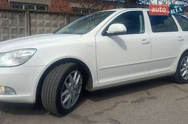 Универсал Skoda Octavia 2011 в 