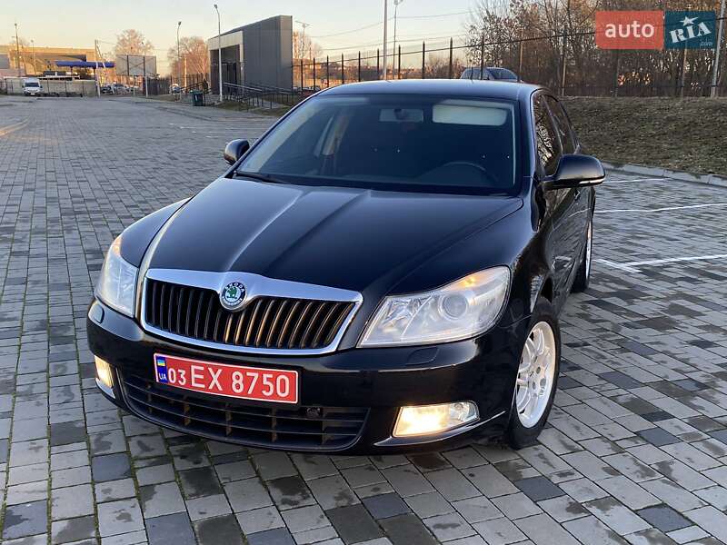 Лифтбек Skoda Octavia 2010 в 