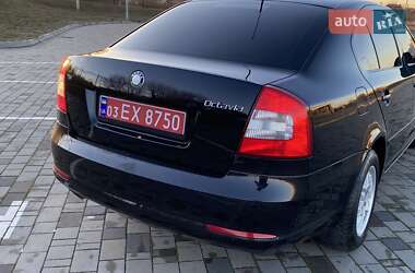 Лифтбек Skoda Octavia 2010 в 