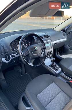 Лифтбек Skoda Octavia 2010 в 