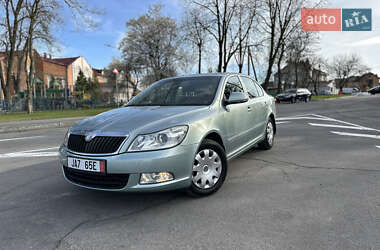 Ліфтбек Skoda Octavia 2009 в 