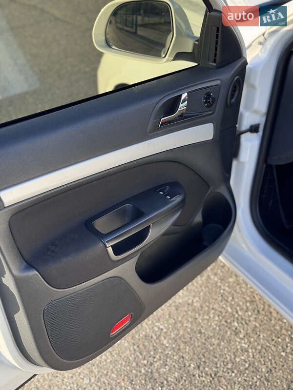 Универсал Skoda Octavia 2010 в Киеве