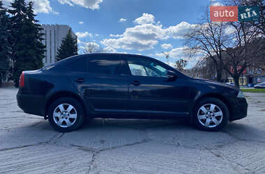 Лифтбек Skoda Octavia 2004 в 