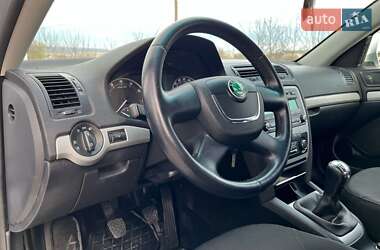 Лифтбек Skoda Octavia 2009 в 