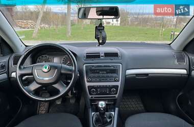 Лифтбек Skoda Octavia 2009 в 