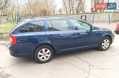 Универсал Skoda Octavia 2011 в 