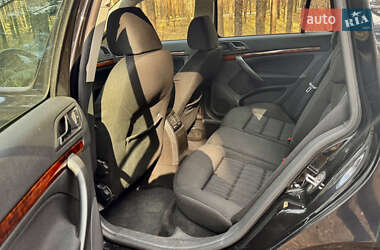 Универсал Skoda Octavia 2010 в 