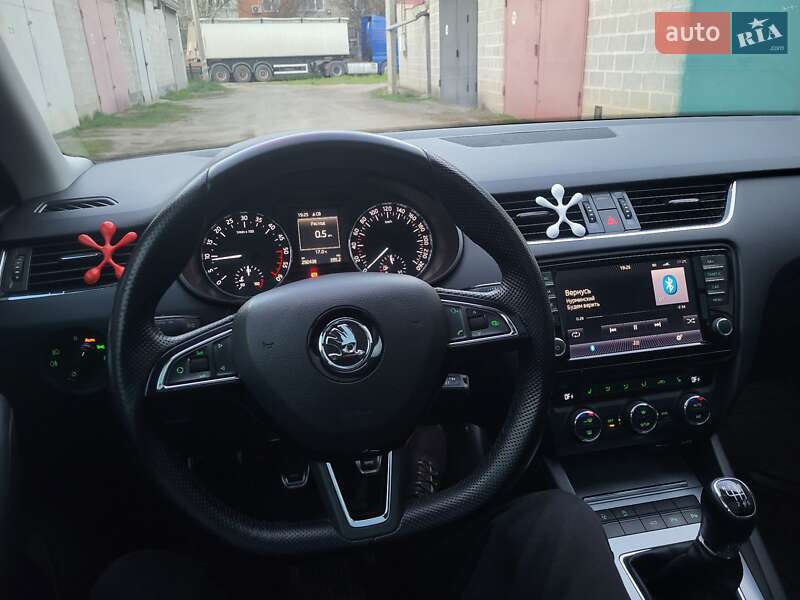 Универсал Skoda Octavia 2014 в Знаменке