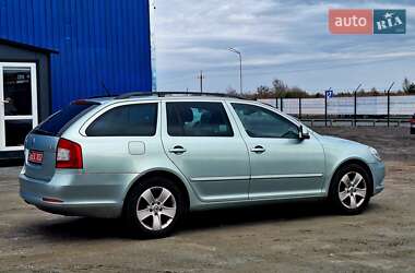 Универсал Skoda Octavia 2010 в 