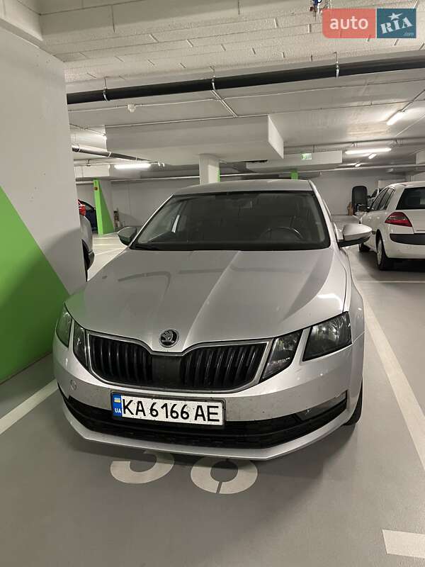 Лифтбек Skoda Octavia 2017 в 