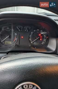 Ліфтбек Skoda Octavia 2003 в 