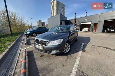 Универсал Skoda Octavia 2011 в 