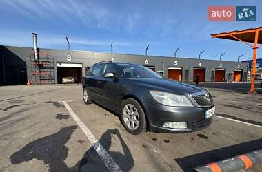 Универсал Skoda Octavia 2011 в 