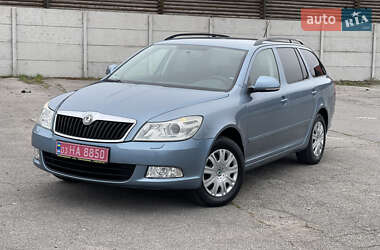 Універсал Skoda Octavia 2009 в 