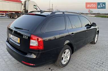 Универсал Skoda Octavia 2011 в 