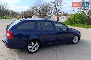 Универсал Skoda Octavia 2010 в 